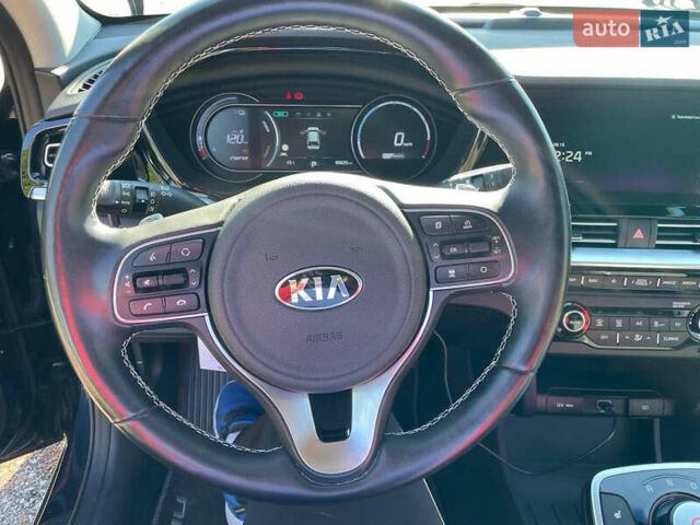 Синий Киа Niro, объемом двигателя 0 л и пробегом 155 тыс. км за 18500 $, фото 21 на Automoto.ua