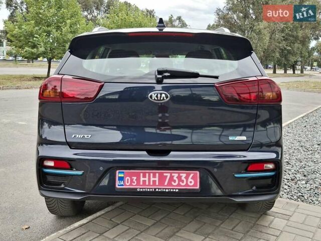 Синий Киа Niro, объемом двигателя 0 л и пробегом 146 тыс. км за 18500 $, фото 9 на Automoto.ua