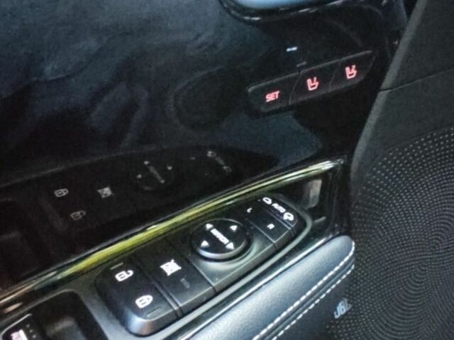 Синій Кіа Niro, об'ємом двигуна 0 л та пробігом 136 тис. км за 19480 $, фото 7 на Automoto.ua