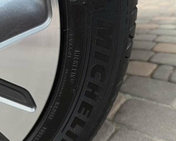 Синий Киа Niro, объемом двигателя 0 л и пробегом 129 тыс. км за 18800 $, фото 87 на Automoto.ua