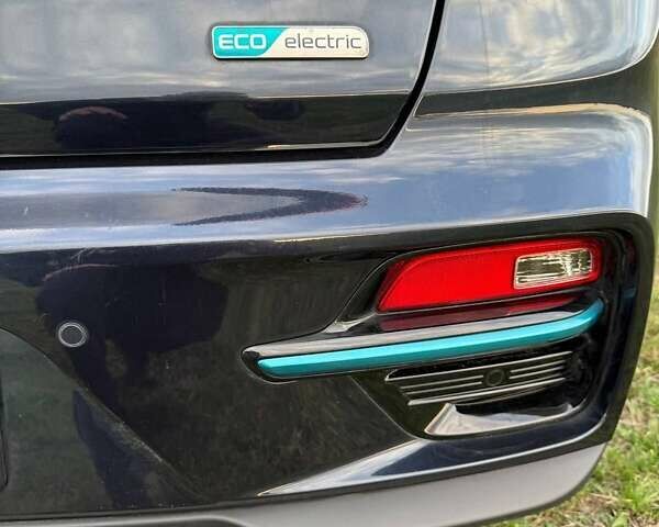 Синій Кіа Niro, об'ємом двигуна 0 л та пробігом 127 тис. км за 19166 $, фото 16 на Automoto.ua