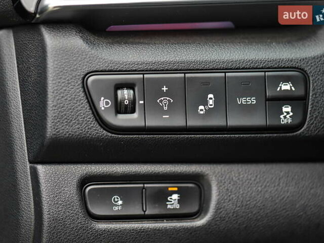 Синий Киа Niro, объемом двигателя 0 л и пробегом 131 тыс. км за 19500 $, фото 31 на Automoto.ua