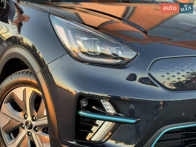 Синий Киа Niro, объемом двигателя 0 л и пробегом 142 тыс. км за 17500 $, фото 9 на Automoto.ua