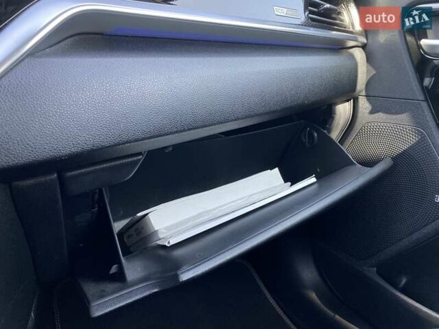 Синій Кіа Niro, об'ємом двигуна 0 л та пробігом 75 тис. км за 23900 $, фото 55 на Automoto.ua