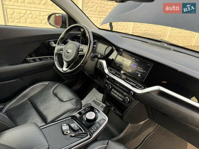 Синий Киа Niro, объемом двигателя 0 л и пробегом 156 тыс. км за 18900 $, фото 25 на Automoto.ua
