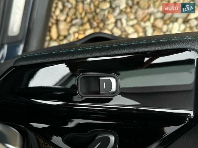 Синій Кіа Niro, об'ємом двигуна 0 л та пробігом 32 тис. км за 23900 $, фото 67 на Automoto.ua