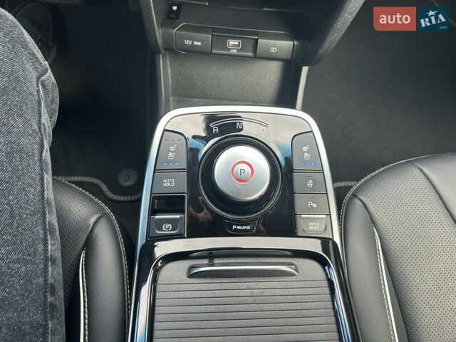 Синий Киа Niro, объемом двигателя 0 л и пробегом 125 тыс. км за 18700 $, фото 34 на Automoto.ua