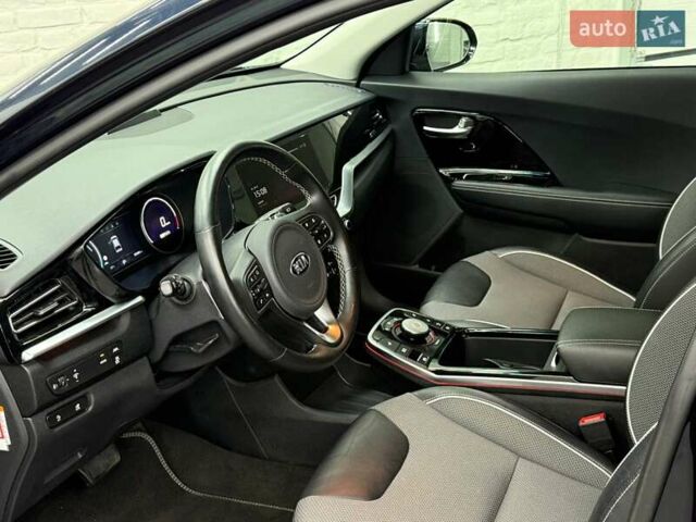 Синий Киа Niro, объемом двигателя 0 л и пробегом 90 тыс. км за 18427 $, фото 15 на Automoto.ua