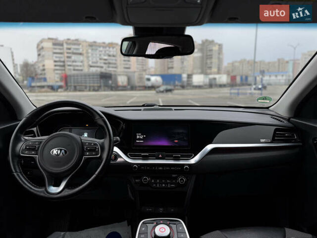 Синій Кіа Niro, об'ємом двигуна 0 л та пробігом 133 тис. км за 18900 $, фото 30 на Automoto.ua