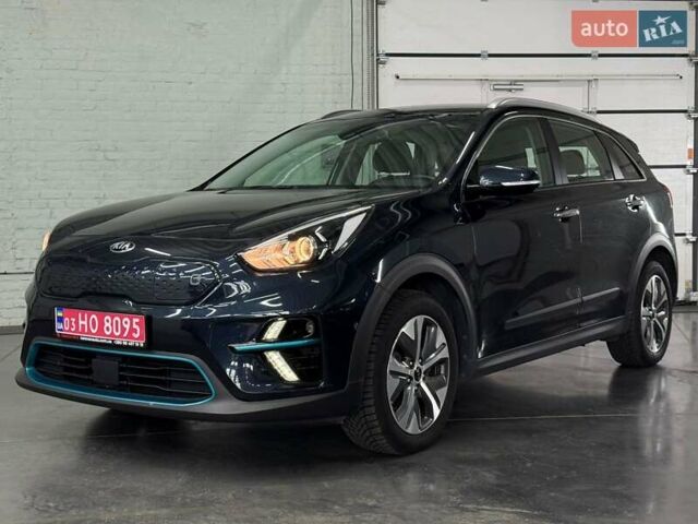 Синий Киа Niro, объемом двигателя 0 л и пробегом 90 тыс. км за 18427 $, фото 2 на Automoto.ua