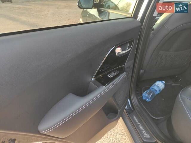 Синій Кіа Niro, об'ємом двигуна 0 л та пробігом 120 тис. км за 19890 $, фото 35 на Automoto.ua