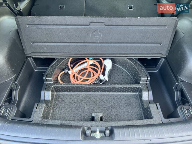 Синій Кіа Niro, об'ємом двигуна 0 л та пробігом 112 тис. км за 19500 $, фото 70 на Automoto.ua