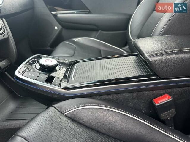 Синій Кіа Niro, об'ємом двигуна 0 л та пробігом 170 тис. км за 18300 $, фото 24 на Automoto.ua