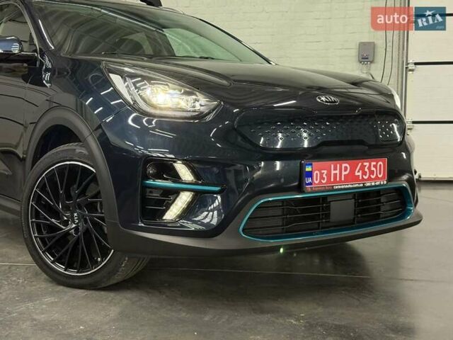 Синій Кіа Niro, об'ємом двигуна 0 л та пробігом 130 тис. км за 19071 $, фото 2 на Automoto.ua