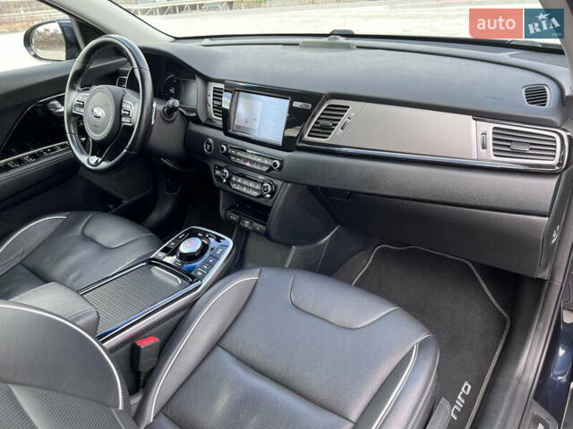 Синий Киа Niro, объемом двигателя 0 л и пробегом 126 тыс. км за 18548 $, фото 39 на Automoto.ua