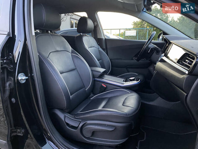 Синій Кіа Niro, об'ємом двигуна 0 л та пробігом 106 тис. км за 21900 $, фото 103 на Automoto.ua