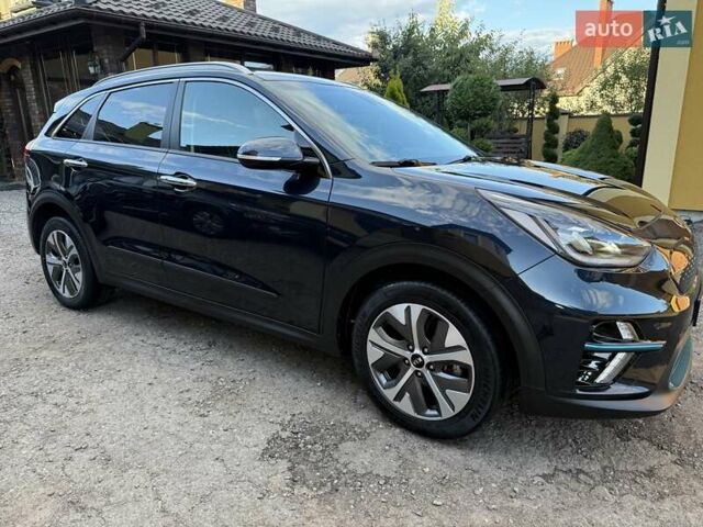 Синий Киа Niro, объемом двигателя 0 л и пробегом 138 тыс. км за 18350 $, фото 10 на Automoto.ua
