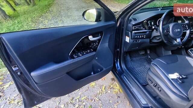 Киа Niro 2020 в Городке на Automoto.ua Синий Киа Niro, объемом двигателя 0 л и пробегом 135 тыс. км за 19856 $, фото 34 на Automoto.ua