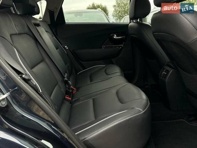 Синий Киа Niro, объемом двигателя 0 л и пробегом 117 тыс. км за 19900 $, фото 85 на Automoto.ua