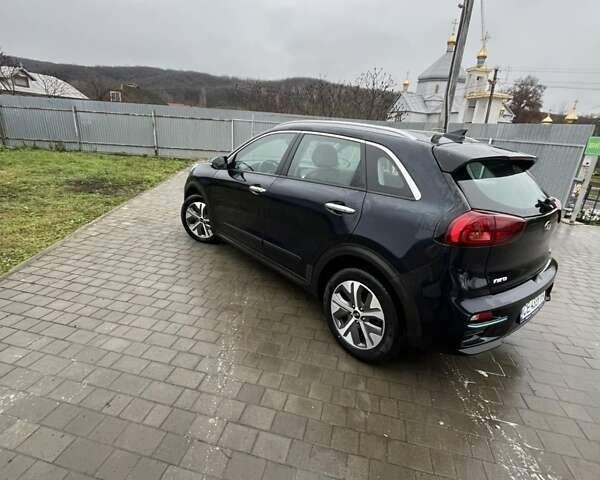 Синий Киа Niro, объемом двигателя 1.6 л и пробегом 120 тыс. км за 19113 $, фото 5 на Automoto.ua
