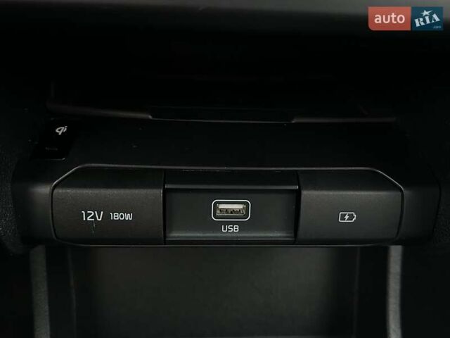 Синий Киа Niro, объемом двигателя 0 л и пробегом 117 тыс. км за 19900 $, фото 61 на Automoto.ua