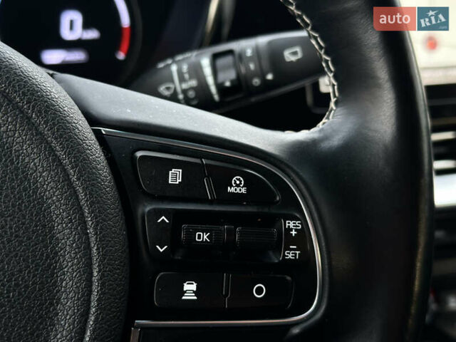 Синій Кіа Niro, об'ємом двигуна 0 л та пробігом 130 тис. км за 18990 $, фото 52 на Automoto.ua