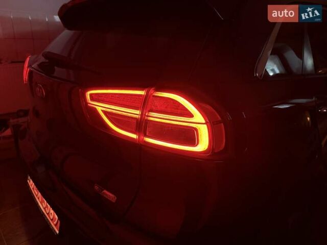 Синий Киа Niro, объемом двигателя 0 л и пробегом 129 тыс. км за 18800 $, фото 89 на Automoto.ua