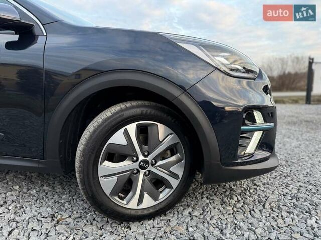 Синій Кіа Niro, об'ємом двигуна 0 л та пробігом 81 тис. км за 19350 $, фото 11 на Automoto.ua