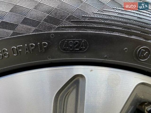 Синій Кіа Niro, об'ємом двигуна 0 л та пробігом 75 тис. км за 23900 $, фото 29 на Automoto.ua