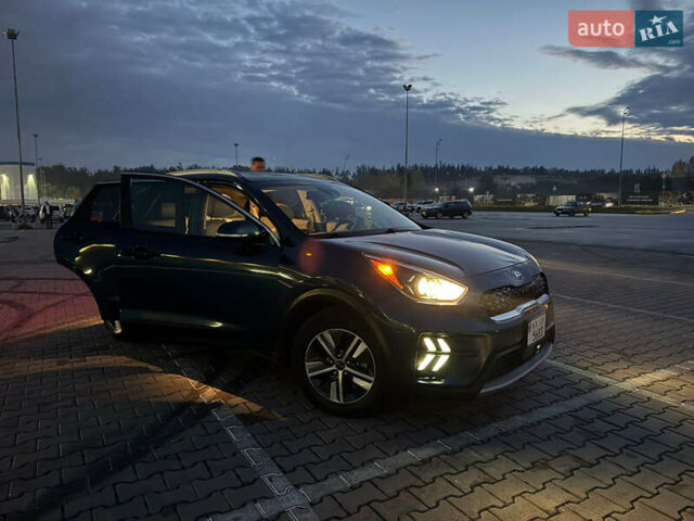 Синий Киа Niro, объемом двигателя 1.58 л и пробегом 58 тыс. км за 24500 $, фото 20 на Automoto.ua