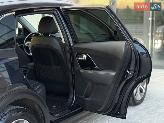 Синий Киа Niro, объемом двигателя 0 л и пробегом 90 тыс. км за 20800 $, фото 64 на Automoto.ua