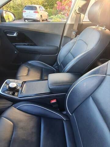 Синий Киа Niro, объемом двигателя 0 л и пробегом 148 тыс. км за 19300 $, фото 13 на Automoto.ua