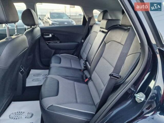 Синий Киа Niro, объемом двигателя 0 л и пробегом 168 тыс. км за 19300 $, фото 34 на Automoto.ua