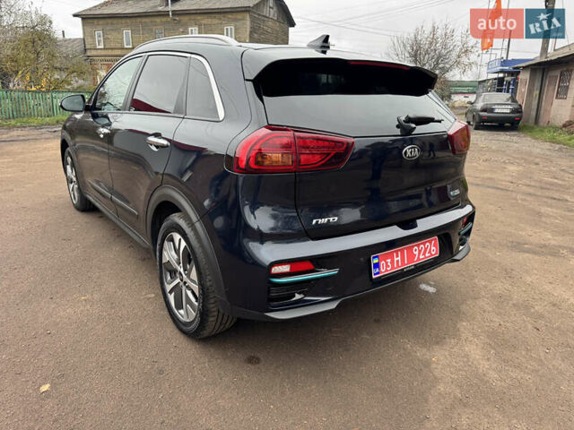 Синий Киа Niro, объемом двигателя 0 л и пробегом 125 тыс. км за 18500 $, фото 7 на Automoto.ua