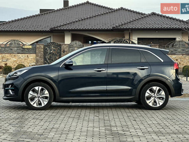 Синій Кіа Niro, об'ємом двигуна 0 л та пробігом 130 тис. км за 18990 $, фото 14 на Automoto.ua
