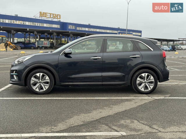 Синій Кіа Niro, об'ємом двигуна 0 л та пробігом 133 тис. км за 18900 $, фото 14 на Automoto.ua