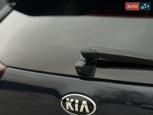 Синий Киа Niro, объемом двигателя 0 л и пробегом 135 тыс. км за 18999 $, фото 71 на Automoto.ua