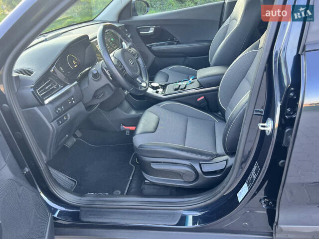 Синій Кіа Niro, об'ємом двигуна 0 л та пробігом 112 тис. км за 19500 $, фото 34 на Automoto.ua