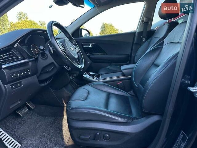 Синий Киа Niro, объемом двигателя 0 л и пробегом 58 тыс. км за 22900 $, фото 29 на Automoto.ua