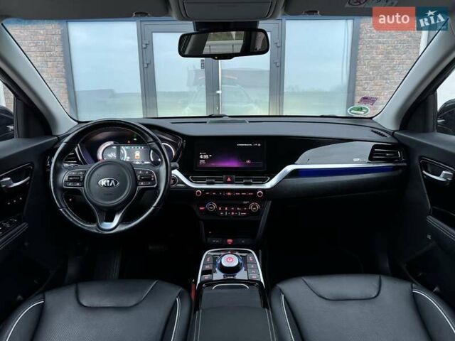 Синий Киа Niro, объемом двигателя 0 л и пробегом 95 тыс. км за 20500 $, фото 2 на Automoto.ua