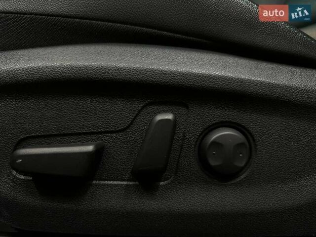 Синій Кіа Niro, об'ємом двигуна 0 л та пробігом 32 тис. км за 23900 $, фото 36 на Automoto.ua