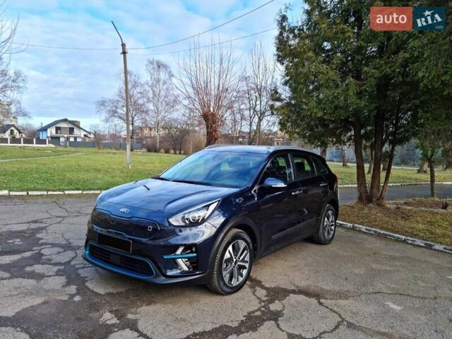 Синий Киа Niro, объемом двигателя 0 л и пробегом 67 тыс. км за 19399 $, фото 3 на Automoto.ua