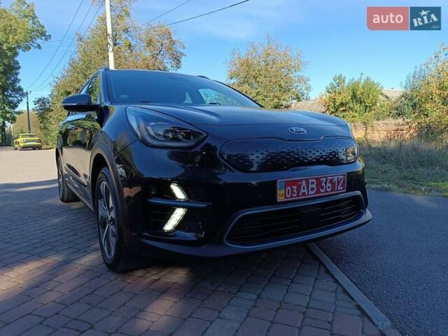 Синий Киа Niro, объемом двигателя 0 л и пробегом 96 тыс. км за 20300 $, фото 54 на Automoto.ua