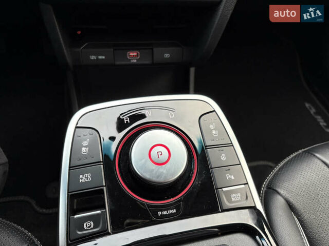 Синий Киа Niro, объемом двигателя 0 л и пробегом 101 тыс. км за 19900 $, фото 53 на Automoto.ua