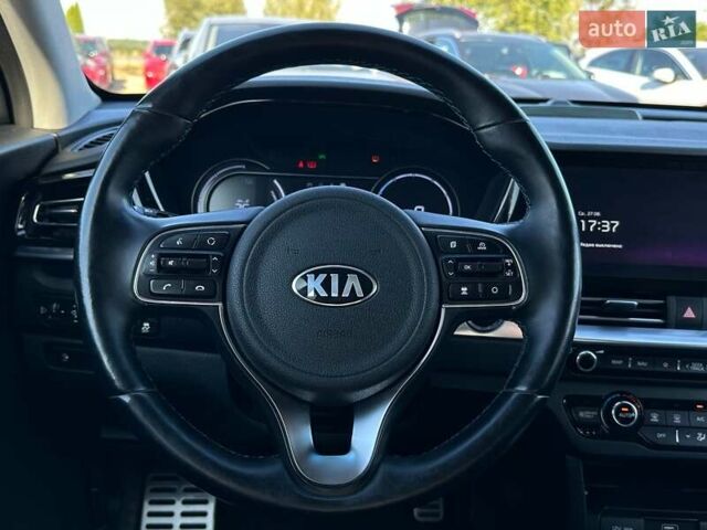 Синий Киа Niro, объемом двигателя 0 л и пробегом 58 тыс. км за 22900 $, фото 41 на Automoto.ua