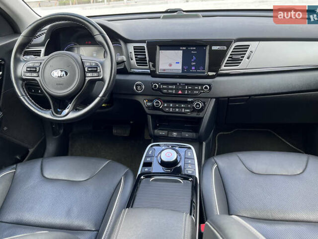 Синий Киа Niro, объемом двигателя 0 л и пробегом 126 тыс. км за 18548 $, фото 25 на Automoto.ua