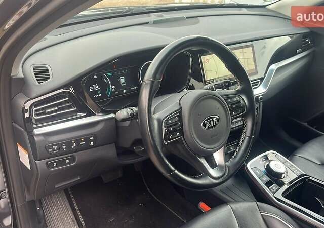 Синий Киа Niro, объемом двигателя 0 л и пробегом 173 тыс. км за 18700 $, фото 14 на Automoto.ua