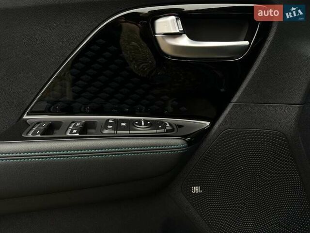 Киа Niro 2020 в Львове на Automoto.ua Синий Киа Niro, объемом двигателя 0 л и пробегом 32 тыс. км за 23900 $, фото 35 на Automoto.ua
