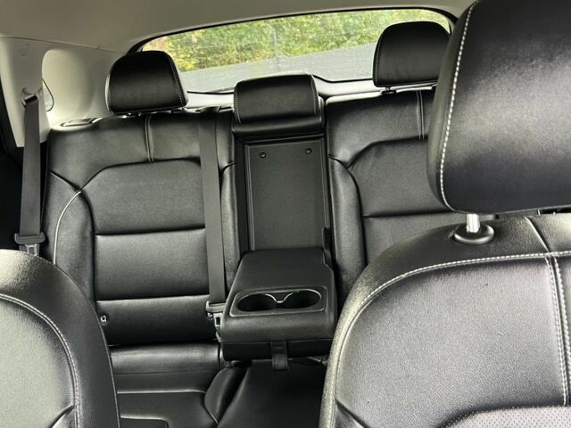 Киа Niro 2020 в Ровно на Automoto.ua Синий Киа Niro, объемом двигателя 0 л и пробегом 143 тыс. км за 18250 $, фото 4 на Automoto.ua