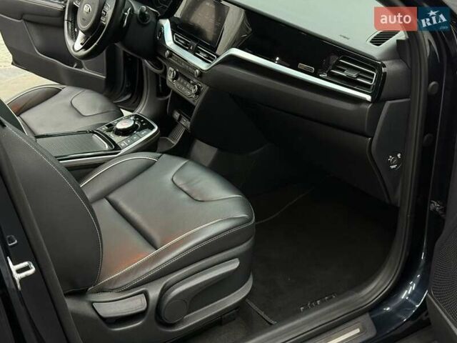 Синій Кіа Niro, об'ємом двигуна 0 л та пробігом 90 тис. км за 19989 $, фото 27 на Automoto.ua